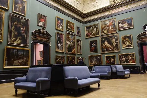 Viagens de Luxo com Foco em Museus e Arte Europeia